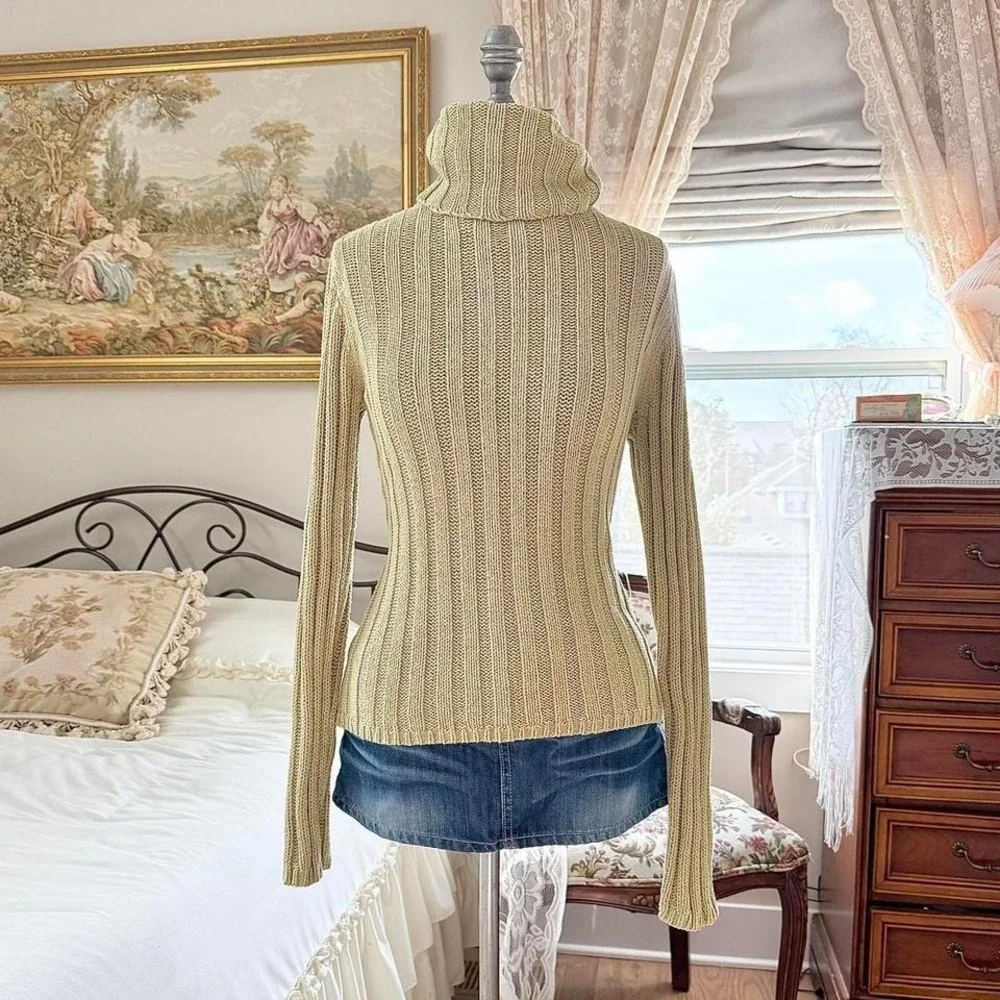 Green turtleneck sweater ‎ Y2K green ribbed turtleneck sweater liz claiborne